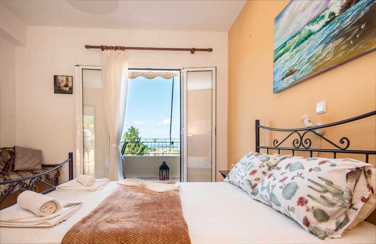 Aristotelis Apartments Razata Екстер'єр фото