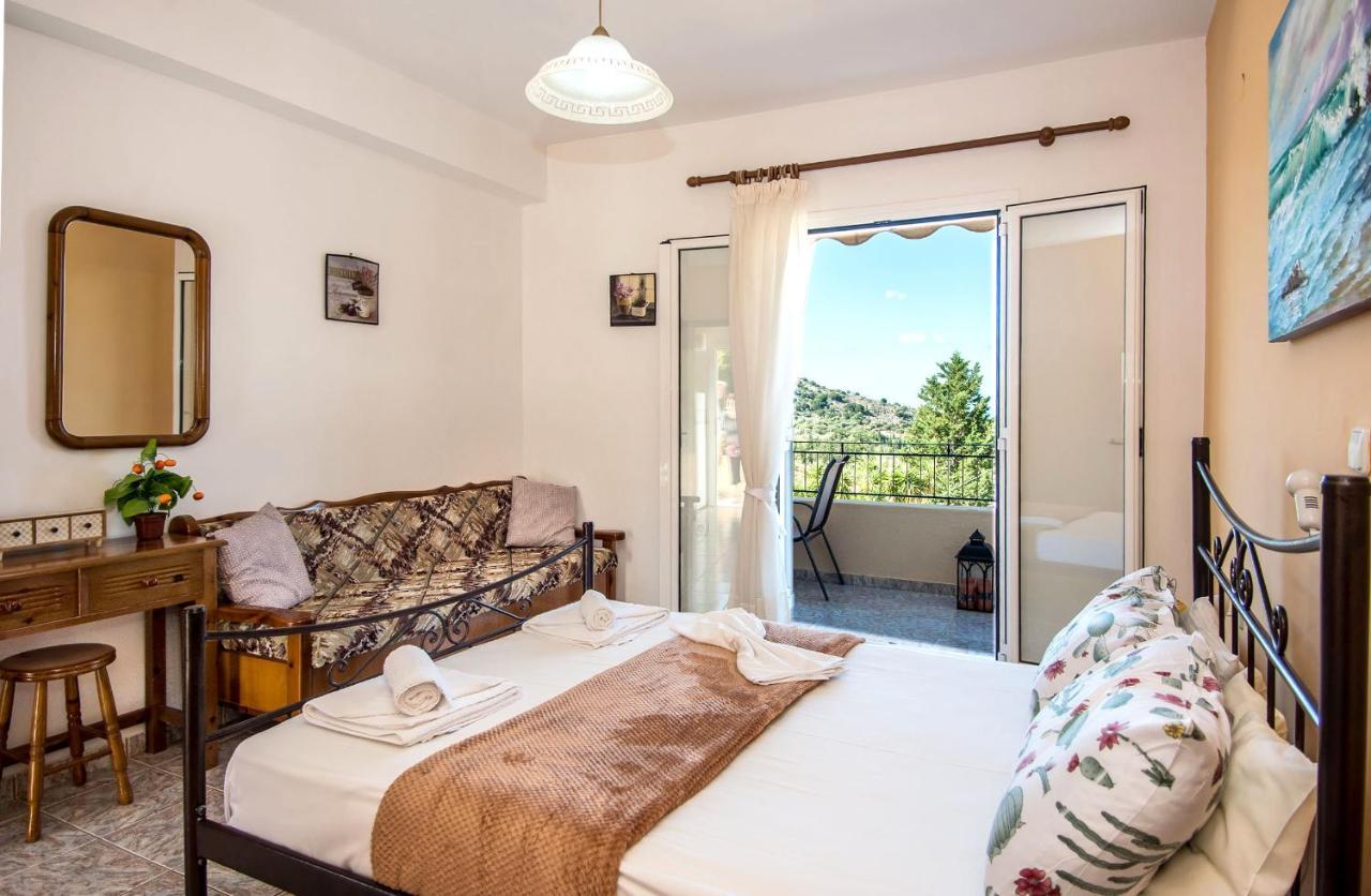 Aristotelis Apartments Razata Екстер'єр фото