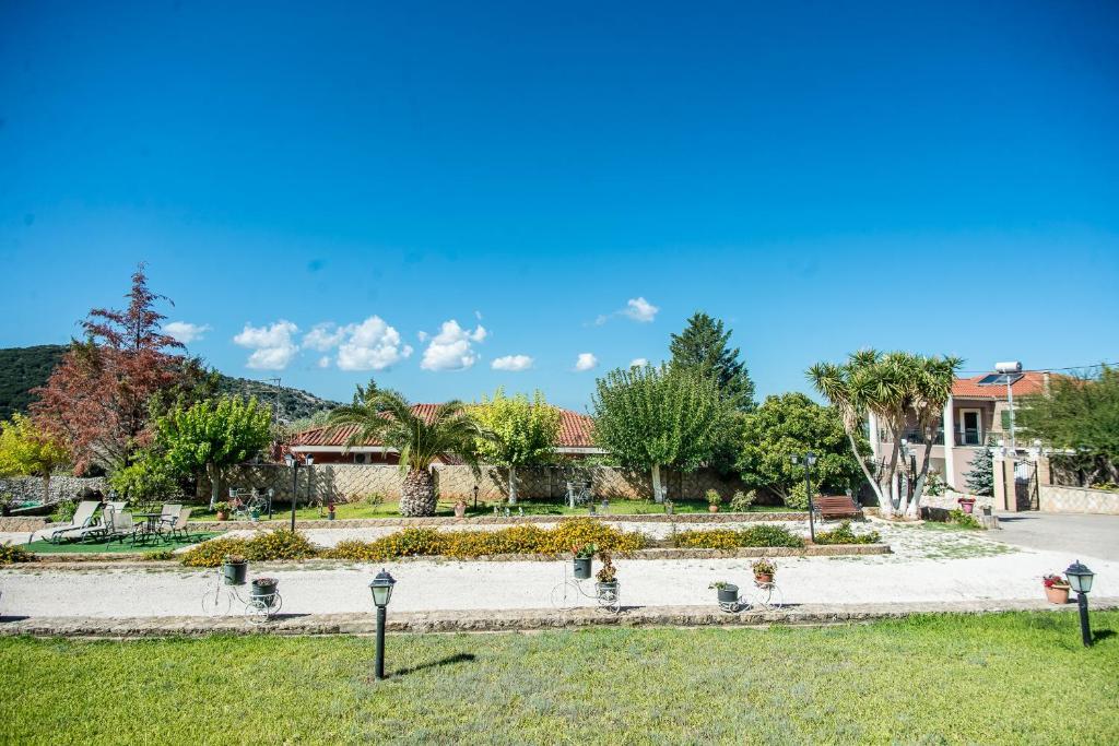 Aristotelis Apartments Razata Екстер'єр фото