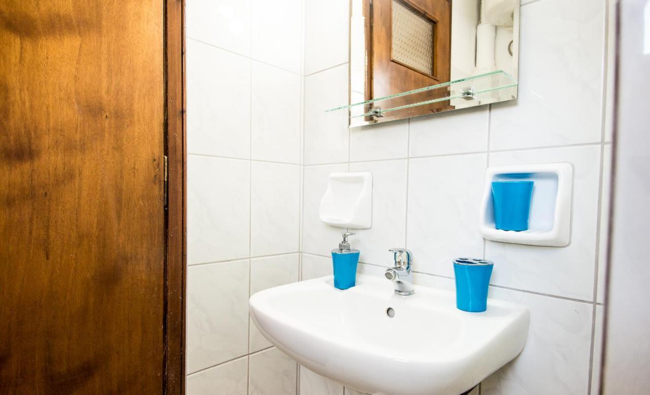 Aristotelis Apartments Razata Екстер'єр фото