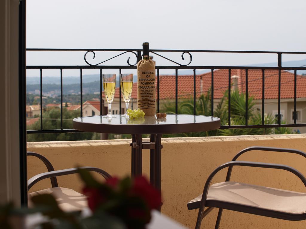 Aristotelis Apartments Razata Екстер'єр фото